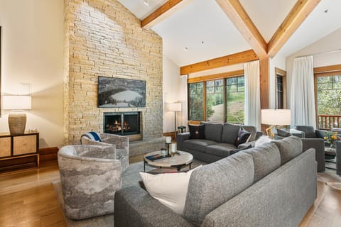 Grand Lodge - Four Bedroom #502 - Ski-in ski-out condo Apartment in Park City