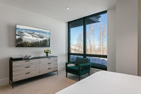 Argent at Deer Valley Resort - Hotel Room #105B Hotel Room Hotel in Park City