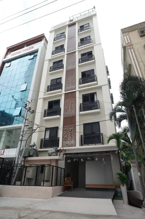 Property building, Facade/entrance