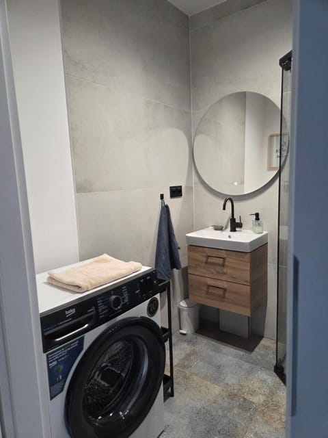 Morski Spokój Kołobrzeg mieszkanie 2 pokoje, kuchnia, balkon 48m2 Apartment in West Pomeranian Voivodeship, Poland