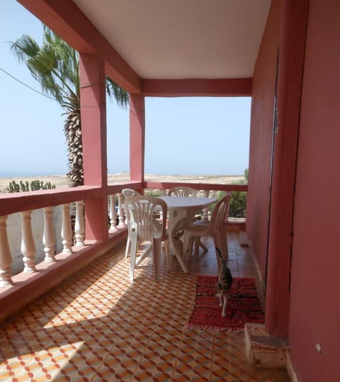 Patio, Day, Natural landscape, View (from property/room), Balcony/Terrace, Dining area, Sea view