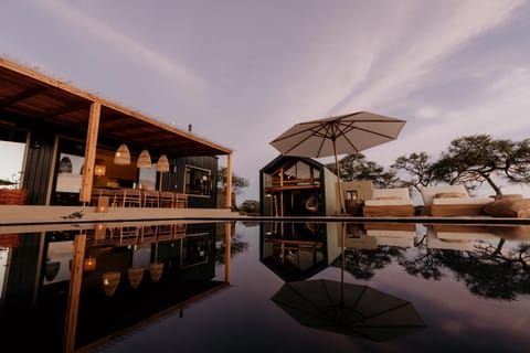 Property building, Swimming pool