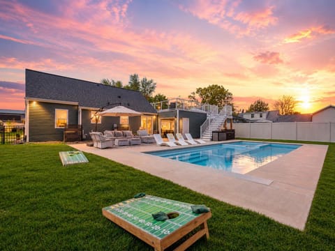 Pool view, Sunset