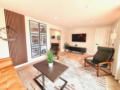 Living room, Landmark view