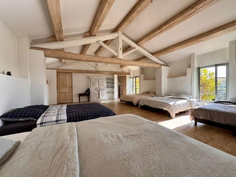 Mas d Anissa House in Avignon