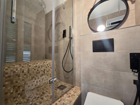 Palmari Studio - 2 Minutes from the Ariston - Wi-Fi Apartment in Sanremo