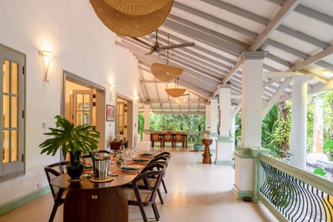 Seating area