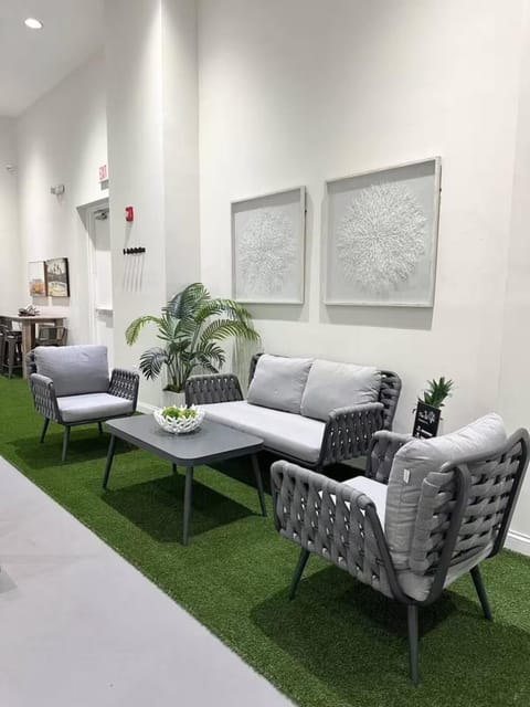 Keys Escape 4 Stories, Rooftop Views & 3 Suites House in Key Largo