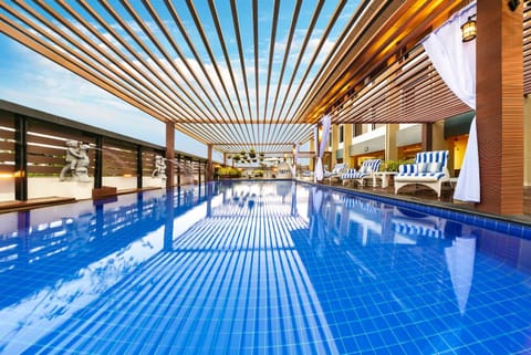Swimming pool, Swimming pool