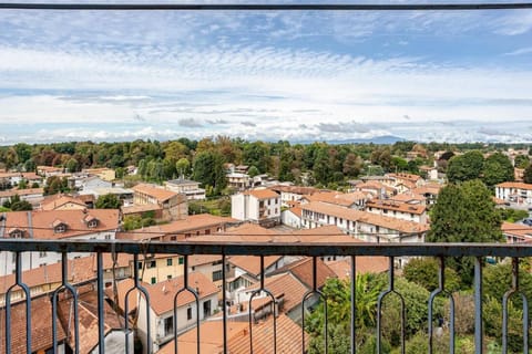 OLYMPIX STAY - Malpensa MXP - 24H Self Check-in - Parking - View Apartment in Lombardy