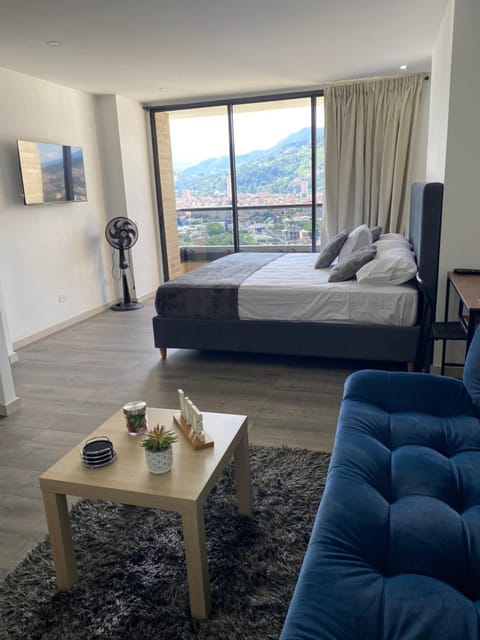 Bed, Natural landscape, Photo of the whole room, Bedroom, Mountain view