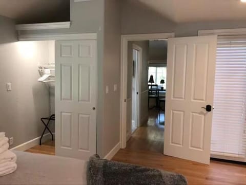 Hacienda Cottage House in Walnut Creek