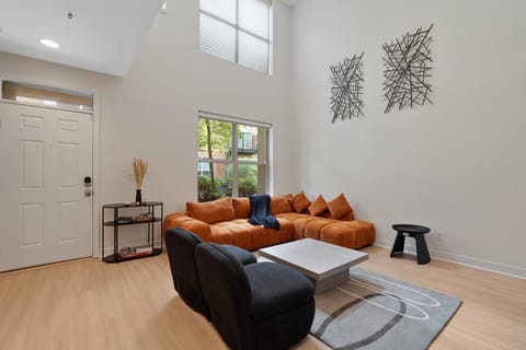 Hillsboro's Best at Your Doorstep with pool & gym Apartment in Hillsboro