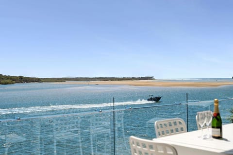 Balcony/Terrace, River view