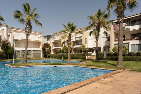 Property building, Garden, Swimming pool