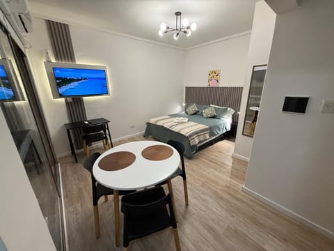 Seating area, Dining area, Bedroom