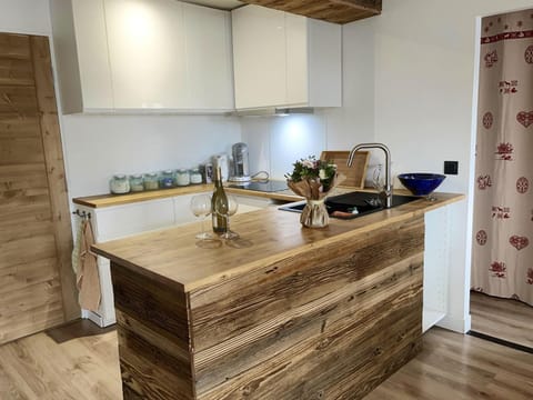 3 PIECES résidence LA POINTE PERCEE - FR-1-572-207 Apartment in Arâches-la-Frasse