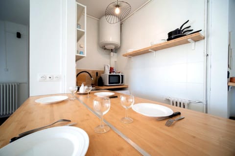 Appartement tout équipé 2 à 4 couchages Vieux Port Apartment in Marseille