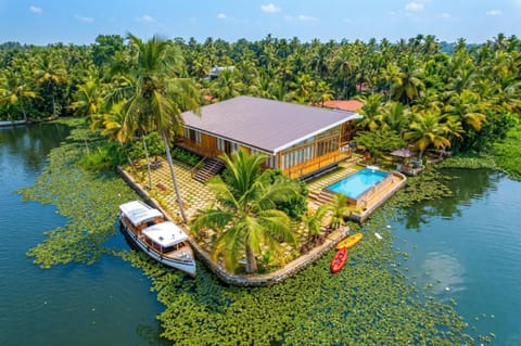 Property building, Spring, Activities, Lake view, Pool view, River view, Swimming pool