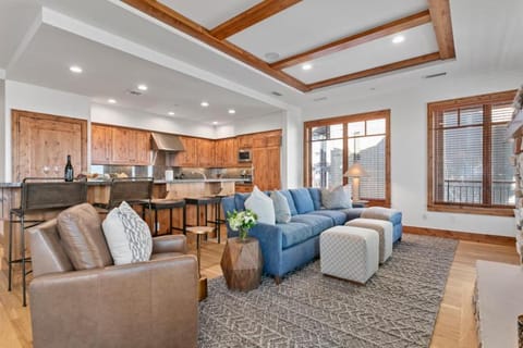 305 - Three Bedroom Shooting Star condo Apartment in Park City