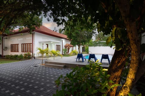 Property building, Garden, Garden, Garden view