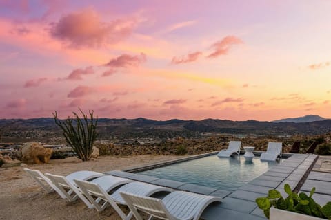 Aquarius By The Cohost Company House in Yucca Valley