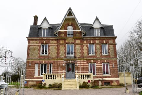 Property building, Landmark view