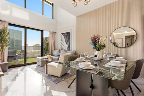 Living room, Seating area, Dining area