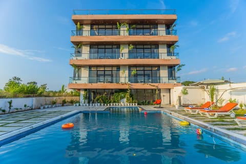 Property building, Pool view, Swimming pool