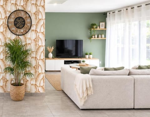 TV and multimedia, Living room