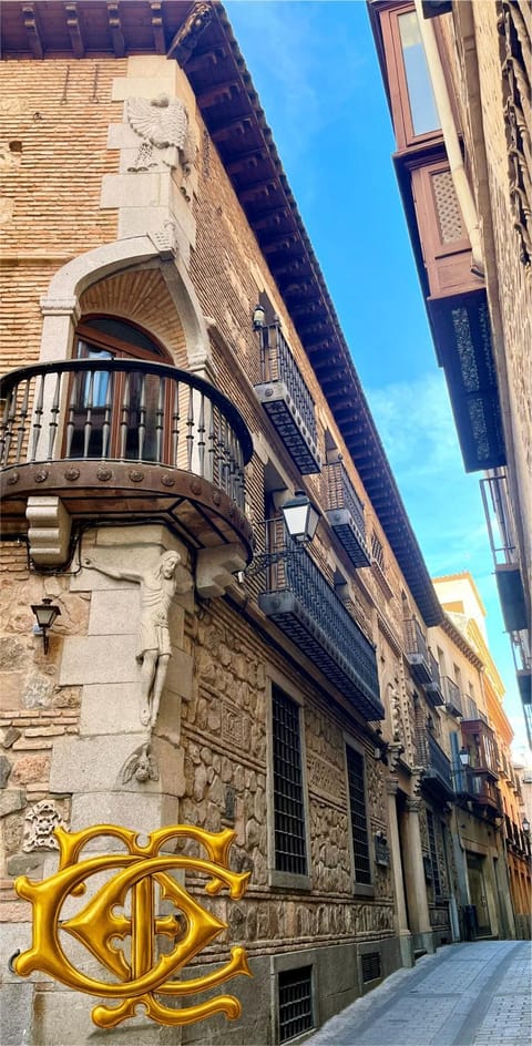 Property building, Street view