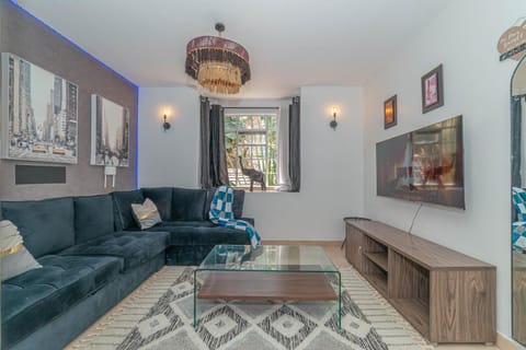 TV and multimedia, Living room, Seating area