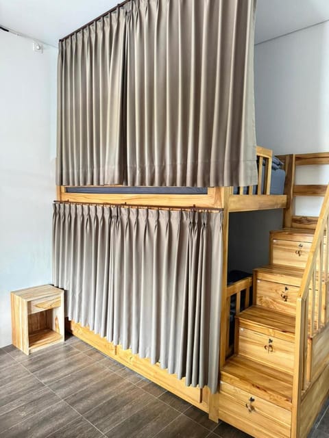 Bed, Photo of the whole room, Bedroom, bunk bed