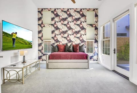 Seating area, Bedroom