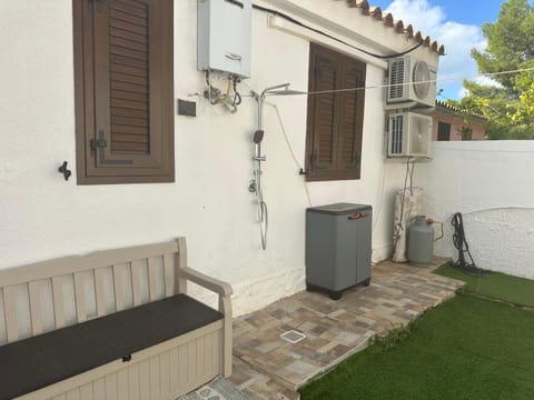 Villa Dea House in Geremeas