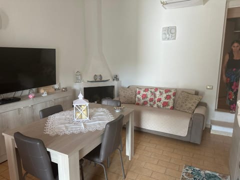 Villa Dea House in Geremeas