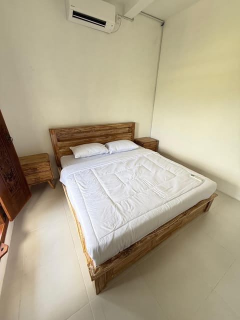Property building, Bed