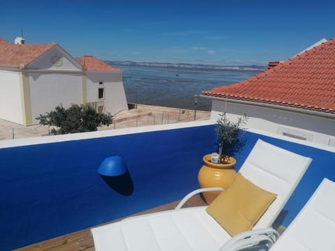 View (from property/room), Balcony/Terrace