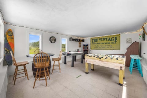 Game Room, Table tennis, Dining area