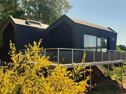 Property building, Spring, Day