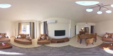 Communal lounge/ TV room, TV and multimedia, Living room, Seating area, Evening entertainment