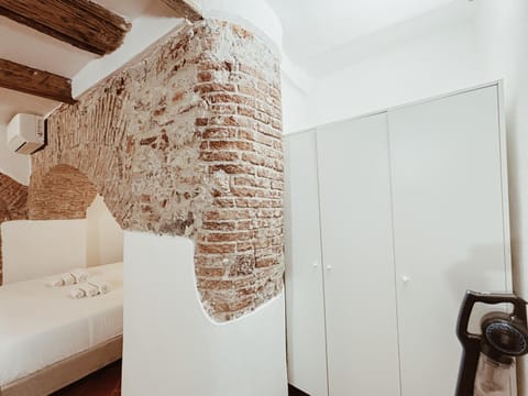 Genoa Historical Center Aquarium Apartment in Genoa