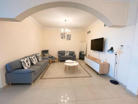 TV and multimedia, Seating area