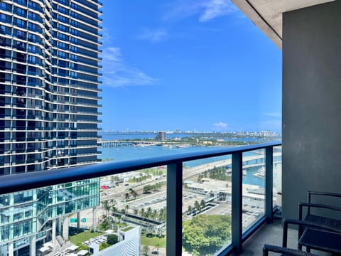 View (from property/room), City view