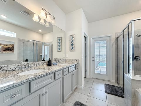 Lavish Resort Home w Private Pool & Spa House in Four Corners