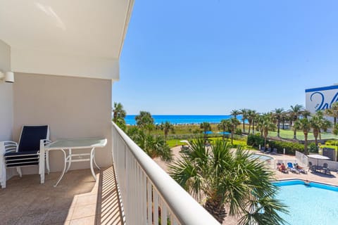 Destin West Gulfside 305 - Ocean Views - Free Beach Service Apartment in Okaloosa Island