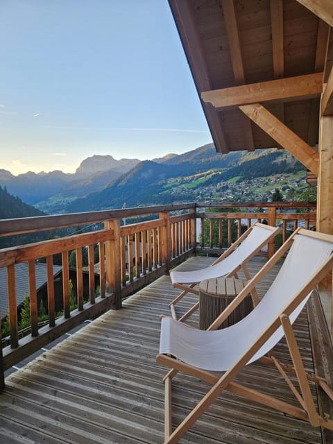 Balcony/Terrace, Mountain view