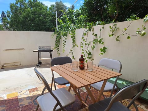 Patio, Balcony/Terrace