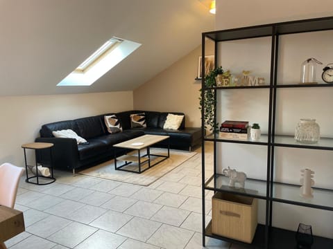 Geräumige gemütliche Ferienwohnung in Düren-Nähe Köln und Aachen Apartment in Düren