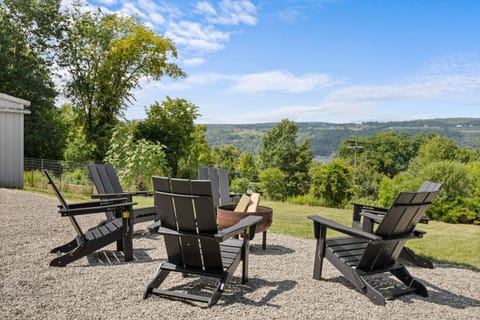 Spring, Day, View (from property/room), Seating area, Lake view, Lake view, Mountain view